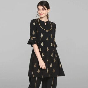 Women’s black and gold Indian keyhole Kurti XS